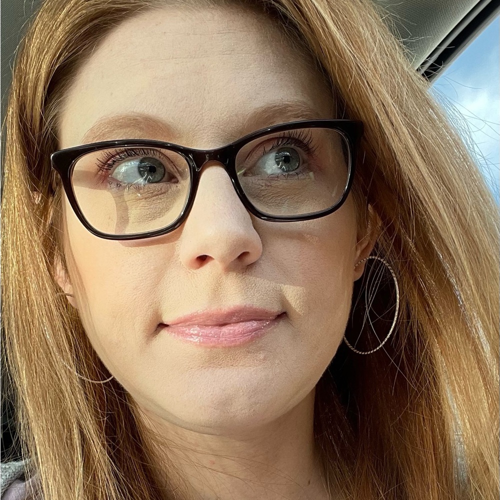 Meet your Posher, Elysia